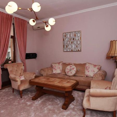 Hotel-Pensiunea Zefir Тимишоара Екстериор снимка