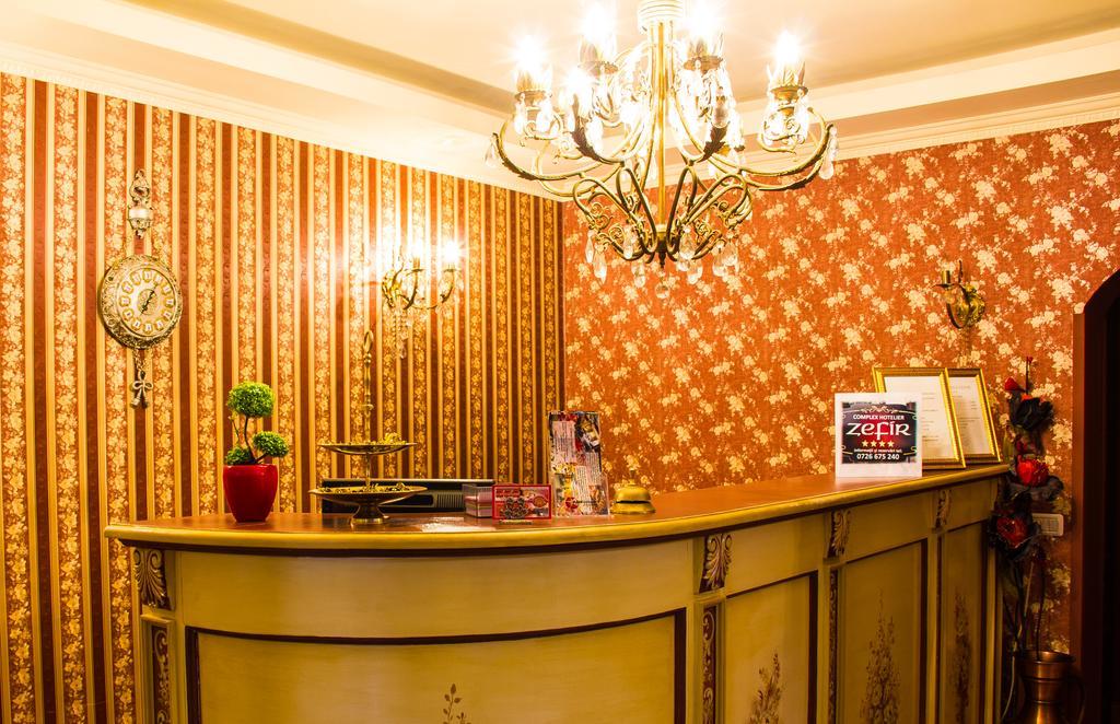 Hotel-Pensiunea Zefir Тимишоара Екстериор снимка