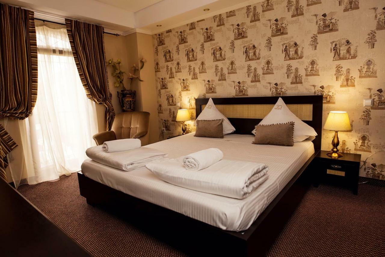 Hotel-Pensiunea Zefir Тимишоара Екстериор снимка