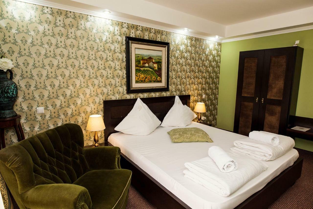 Hotel-Pensiunea Zefir Тимишоара Екстериор снимка